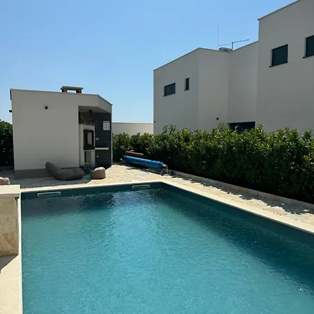 Apartment Dvj Biograd Na Moru