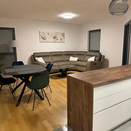Apartment Dvj