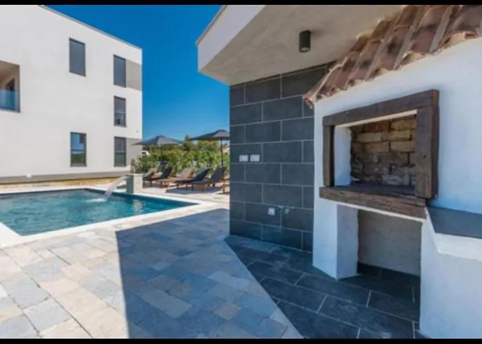 Апартаменты Dvj *